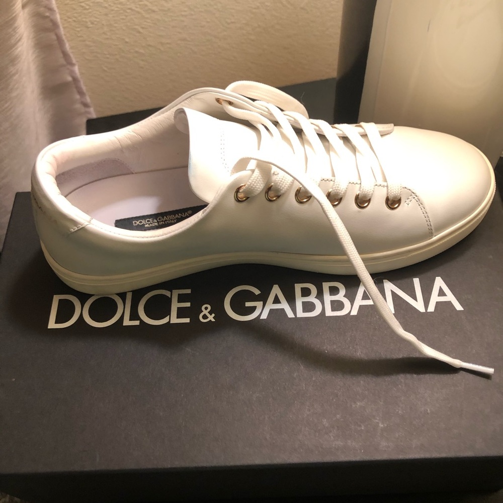 Sneakers - Picture 5 of 8
